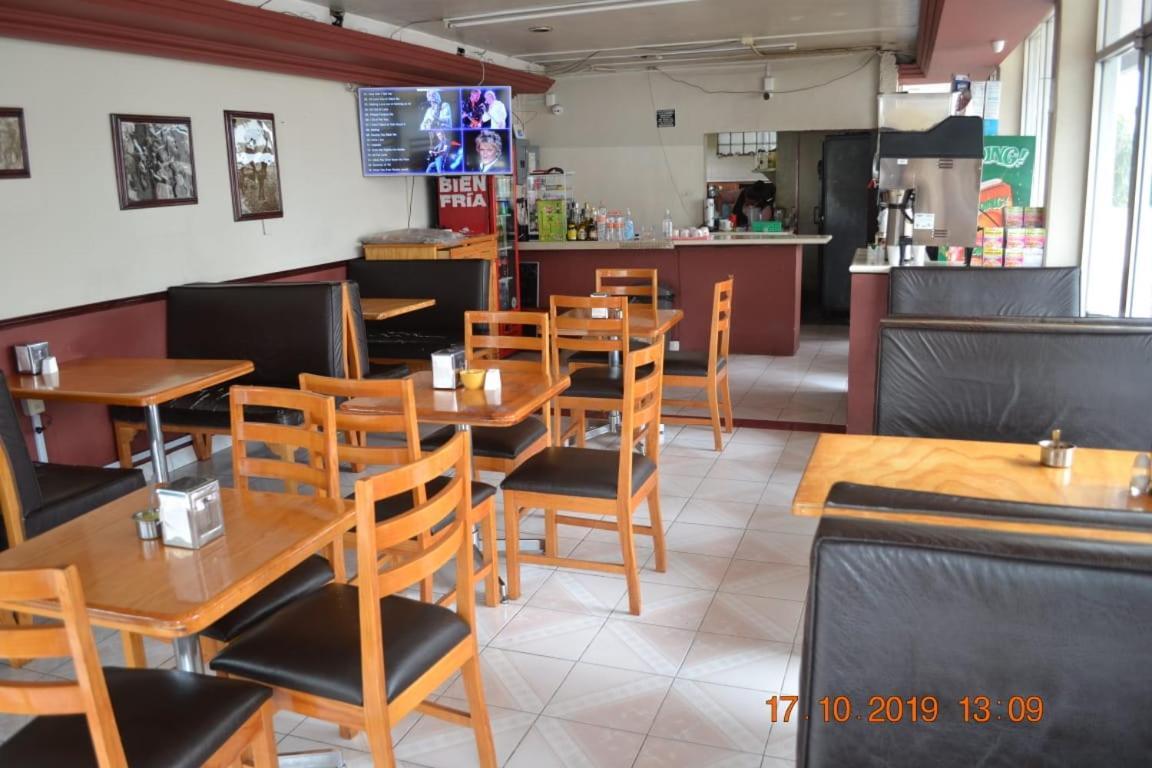 Hotel Pachuca Inn Екстер'єр фото